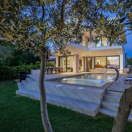 Costa Vila