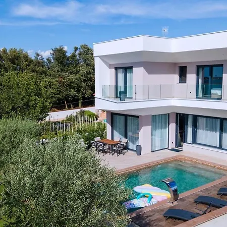 Costa Vila