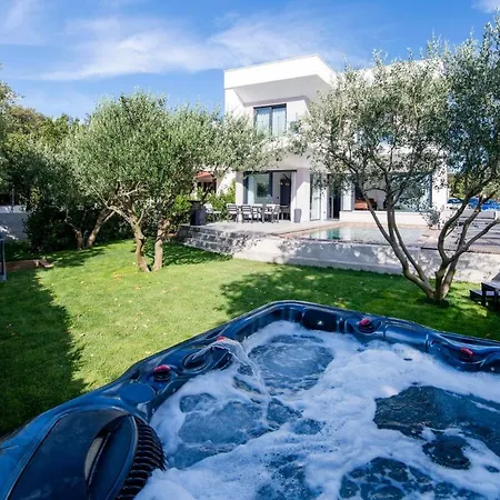Costa Vila
